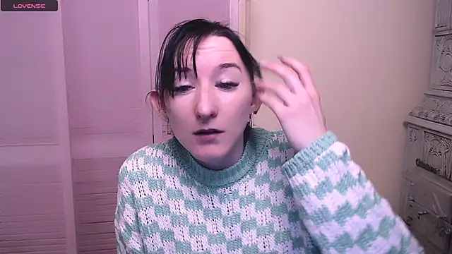 Snapshot of AmandaSell chatting on 12.09.24 AmandaSell online show from 12.09.24