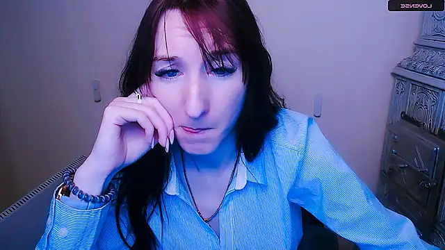 Snapshot of AmandaSell chatting on 02.05.25 AmandaSell online show from 02.05.25