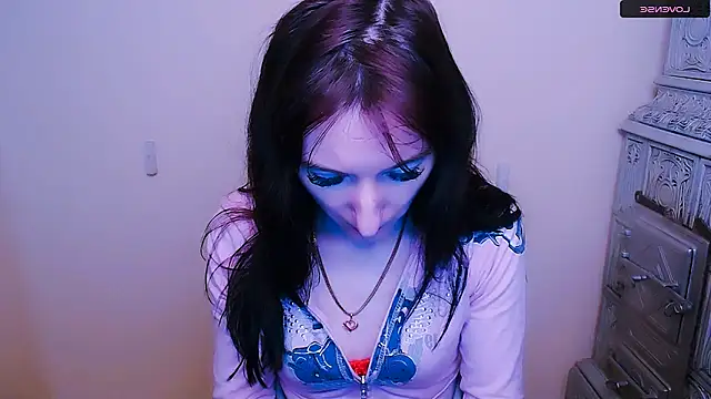 Snapshot of AmandaSell chatting on 02.11.25 AmandaSell online show from 02.11.25