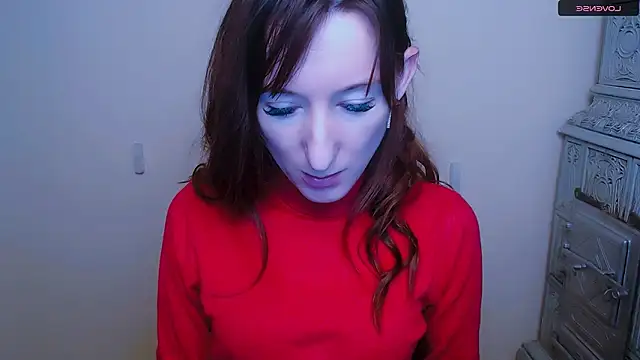 Snapshot of AmandaSell chatting on 02.19.25 AmandaSell online show from 02.19.25