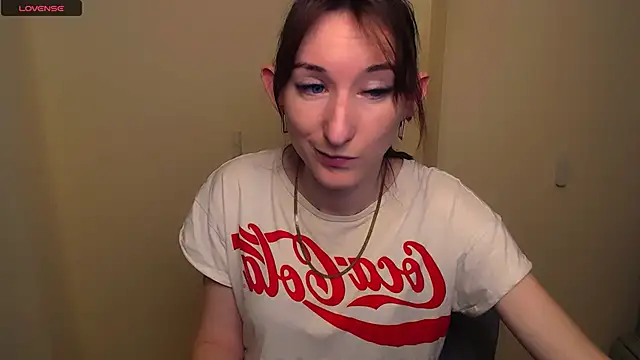 Snapshot of AmandaSell chatting on 03.04.25 AmandaSell online show from 03.04.25