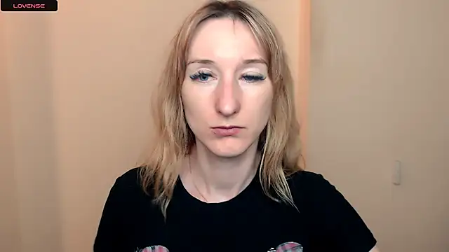 Snapshot of AmandaSell chatting on 09.11.25 AmandaSell online show from 09.11.25