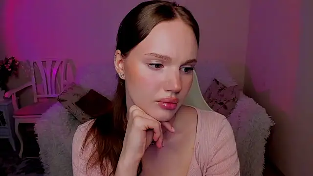 Snapshot of MishkaMe chatting on 05.13.26 MishkaMe online show from 05.13.26