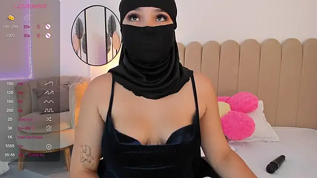 Snapshot of nashi_ra chatting on 01.28.25 nashi ra online show from 01.28.25