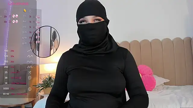 Snapshot of nashi_ra chatting on 03.04.25 nashi ra online show from 03.04.25