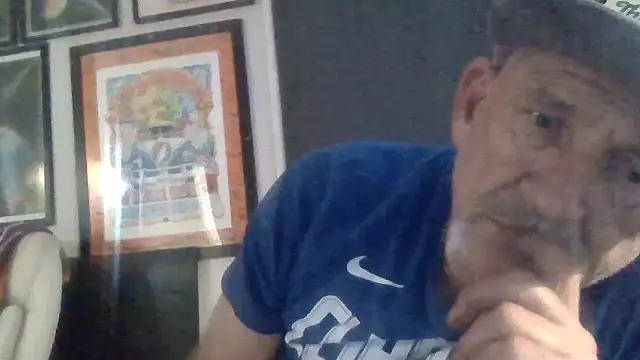 Snapshot of den-rock4u chatting on 09.15.25 den-rock4u online show from 09.15.25