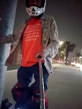 Snapshot of den-rock4u chatting on 12.20.25 den-rock4u online show from 12.20.25