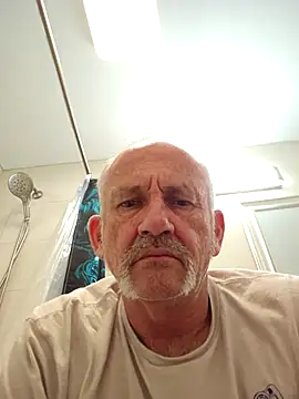 Snapshot of den-rock4u chatting on 03.04.26 den-rock4u online show from 03.04.26