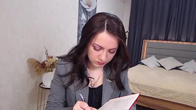 Snapshot of SusanMorado chatting on 03.06.25 SusanMorado online show from 03.06.25