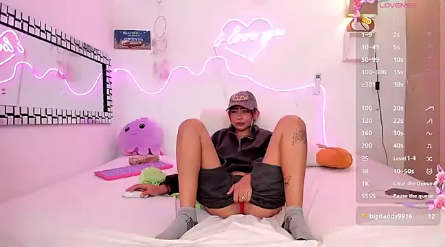 Snapshot of lilith_horny chatting on 02.12.25 lilith horny online show from 02.12.25