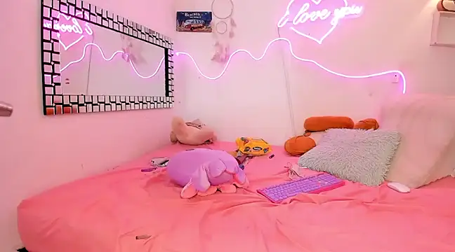 Snapshot of lilith_horny chatting on 02.25.25 lilith horny online show from 02.25.25