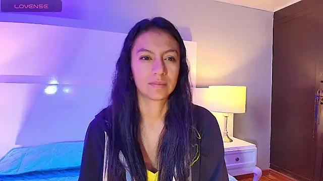 Snapshot of Tamaraakins chatting on 09.09.25 Tamaraakins online show from 09.09.25