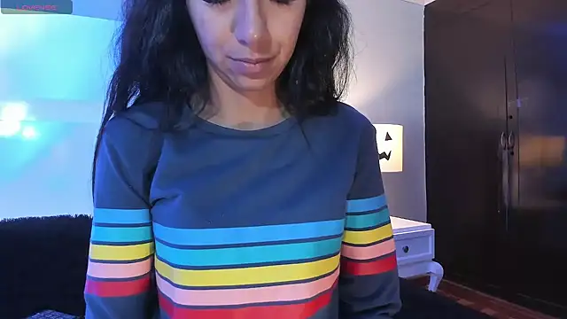 Snapshot of Tamaraakins chatting on 10.30.25 Tamaraakins online show from 10.30.25