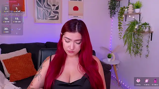 Snapshot of ViolettCastel chatting on 04.19.26 ViolettCastel online show from 04.19.26