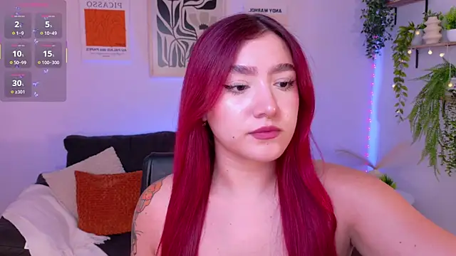 Snapshot of ViolettCastel chatting on 04.22.26 ViolettCastel online show from 04.22.26
