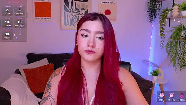 Snapshot of ViolettCastel chatting on 04.29.26 ViolettCastel online show from 04.29.26