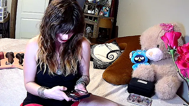 Snapshot of ZeelaXoXo chatting on 02.14.26 ZeelaXoXo online show from 02.14.26