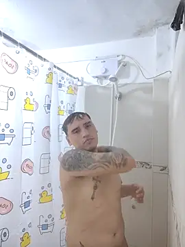 Snapshot of Rolblue chatting on 09.15.25 Rolblue online show from 09.15.25