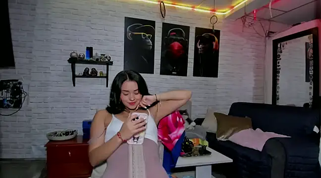 Kimmymadison- online show from 12.05.24