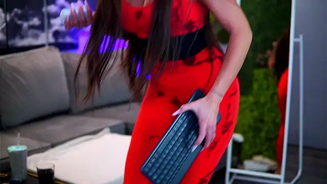 RaquelleVon online show from 02.20.26