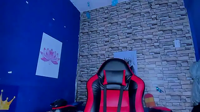 Snapshot of sofiacastillo01 chatting on 02.17.25 sofiacastillo01 online show from 02.17.25