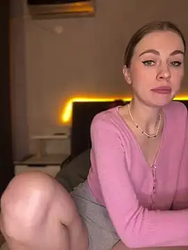 Snapshot of LoveGameSexx chatting on 12.28.24 LoveGameSexx online show from 12.28.24