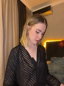 Snapshot of LoveGameSexx chatting on 01.05.25 LoveGameSexx online show from 01.05.25