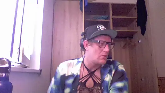 Bigthroaterboy online show from 01.20.25