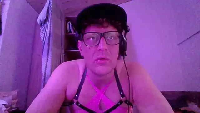 Bigthroaterboy online show from 10.22.25