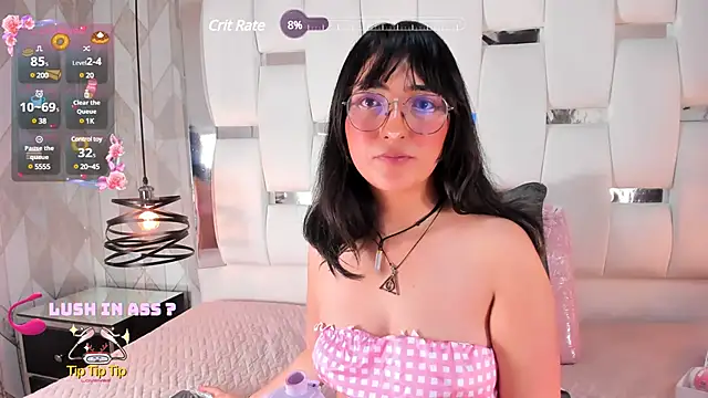 SaraMartini1 online show from 02.14.25