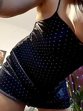 Women-pleasures online show from 02.14.25