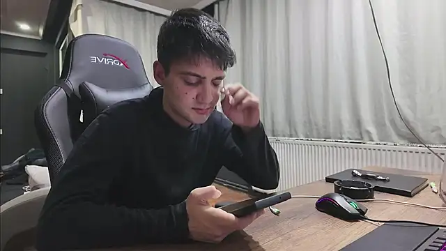 Snapshot of istebenboylebiradamim chatting on 12.12.24 istebenboylebiradamim online show from 12.12.24