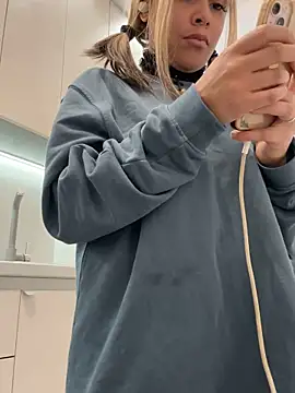 HaileyDiana online show from 05.24.26