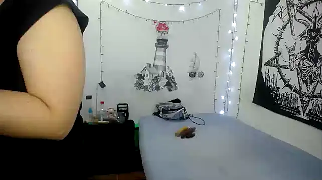 lili peach online show from 01.22.25