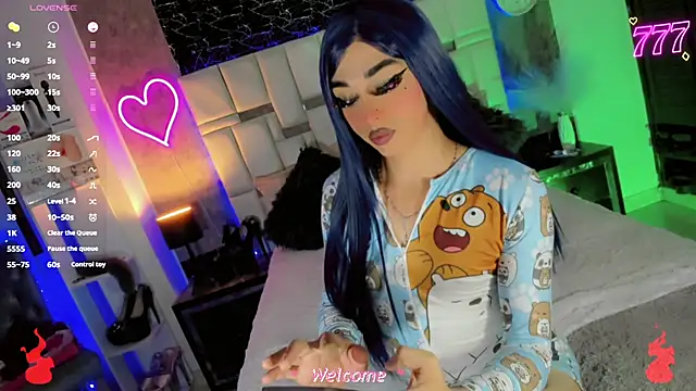 Snapshot of Baby_Aliz chatting on 07.18.26 Baby Aliz online show from 07.18.26