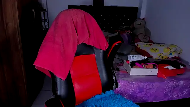 kerlysmith 24 online show from 02.17.25