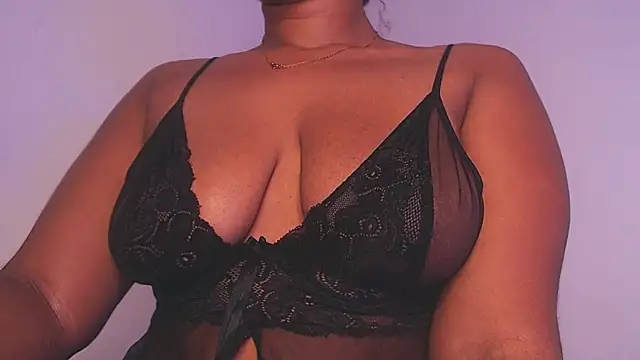 Snapshot of Ahlya chatting on 10.17.25 Ahlya online show from 10.17.25