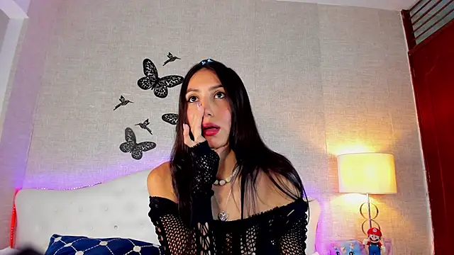 LyaEvanss online show from 02.20.25