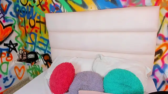 Liana Bernocchi online show from 01.16.26