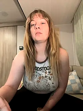 emerieskye20 online show from 11.12.25