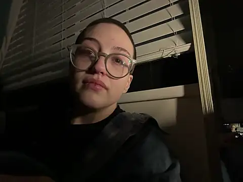 Snapshot of Starving4Cock chatting on 12.14.24 Starving4Cock online show from 12.14.24