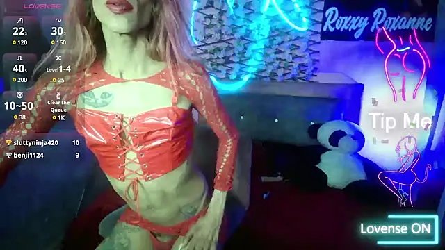 Snapshot of roxy_roxxan chatting on 02.27.25 roxy roxxan online show from 02.27.25