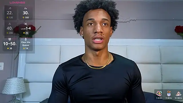 Snapshot of Malkongarcia chatting on 12.17.25 Malkongarcia online show from 12.17.25