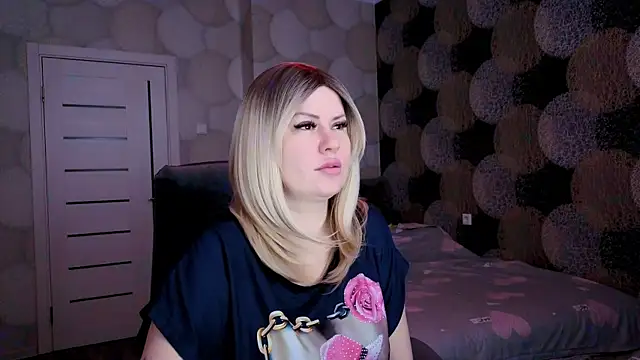 Snapshot of natusik chatting on 02.01.25 natusik online show from 02.01.25