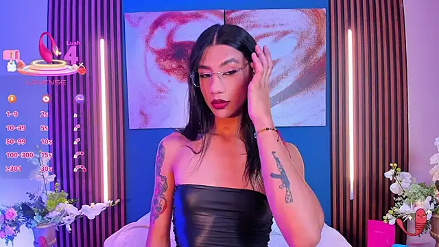 Snapshot of sofiaa_grey_ chatting on 09.29.25 sofiaa grey online show from 09.29.25