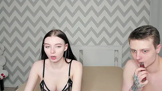 Snapshot of shaameless chatting on 01.15.25 shaameless online show from 01.15.25