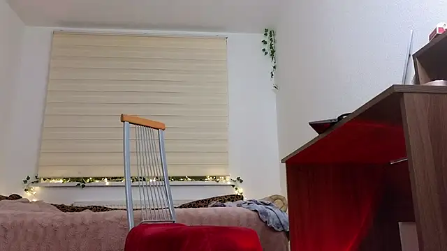 Snapshot of Martha_Hoffman chatting on 03.11.25 Martha Hoffman online show from 03.11.25