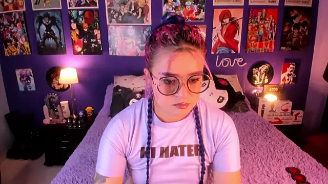 anne cross online show from 09.10.25