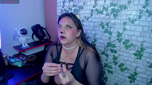 MIABOOBS   online show from 10.25.25