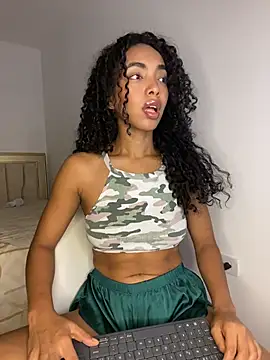 Snapshot of nicoleebony1 chatting on 11.19.25 nicoleebony1 online show from 11.19.25